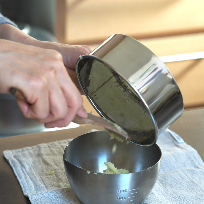 【4月より値上げ】家事問屋　うらごし・粉ふるい　13