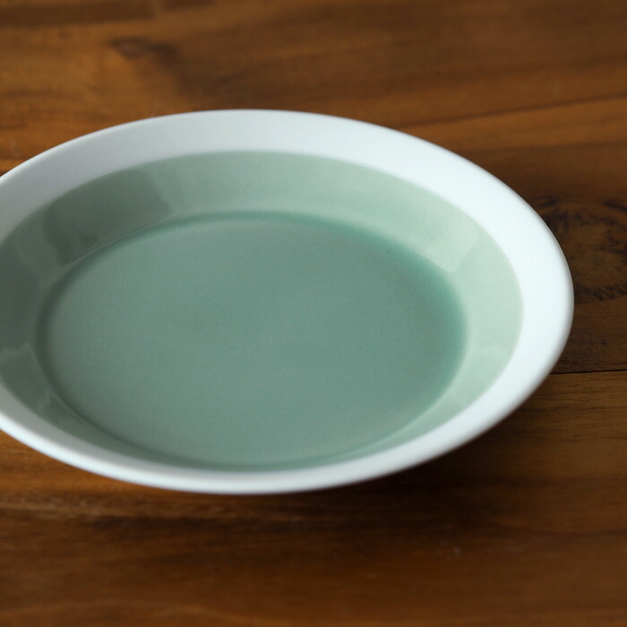 yumiko　iihoshi　porcelain　×　木村硝子店　dishes　110　plate　pistachio green　/　ディシィーズ　ピスタチオグリーン