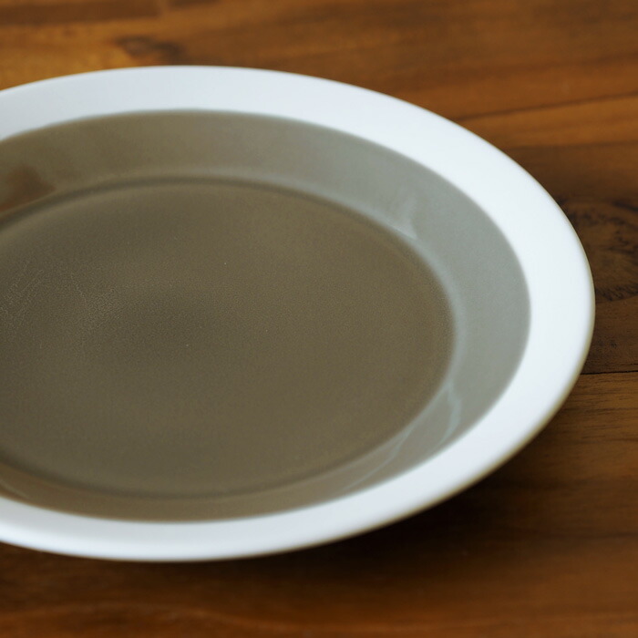 yumiko　iihoshi　porcelain　×　木村硝子店　dishes　140　plate　fawn brown　/　ディシィーズ　ファーンブラウン