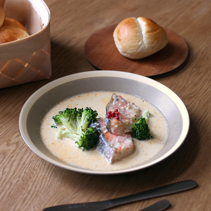 yumiko　iihoshi　porcelain　×　木村硝子店　dishes　220　plate　moss gray matte　/　ディシィーズ　モスグレー　マット