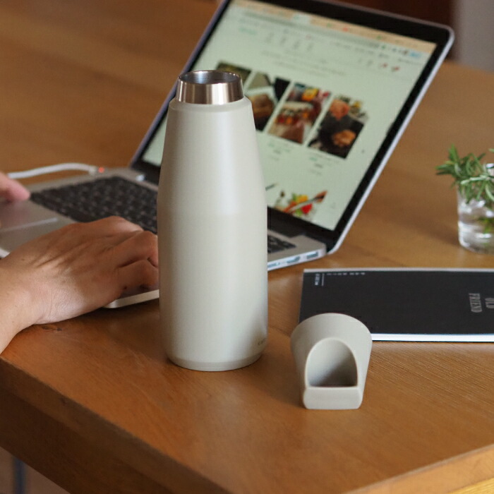 キントー　トレイルタンブラー　580ml　サンドベージュ　/　KINTO