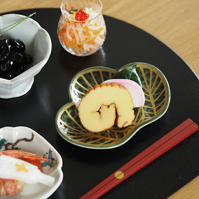 幸楽窯　錦　茶緑金　松葉形　銘々皿