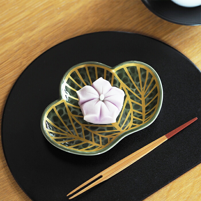 幸楽窯　錦　茶緑金　松葉形　銘々皿