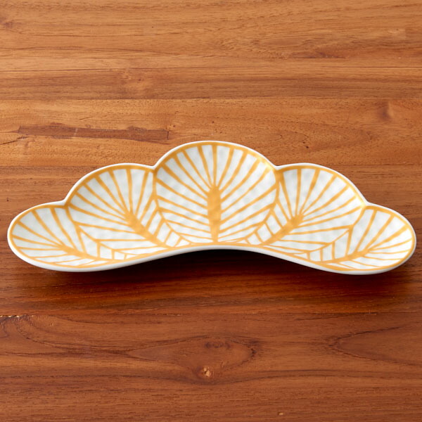 幸楽窯　錦　金　松葉形　前菜皿