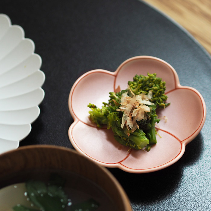 幸楽窯　錦　曙釉　銀彩　捻り梅形　小皿