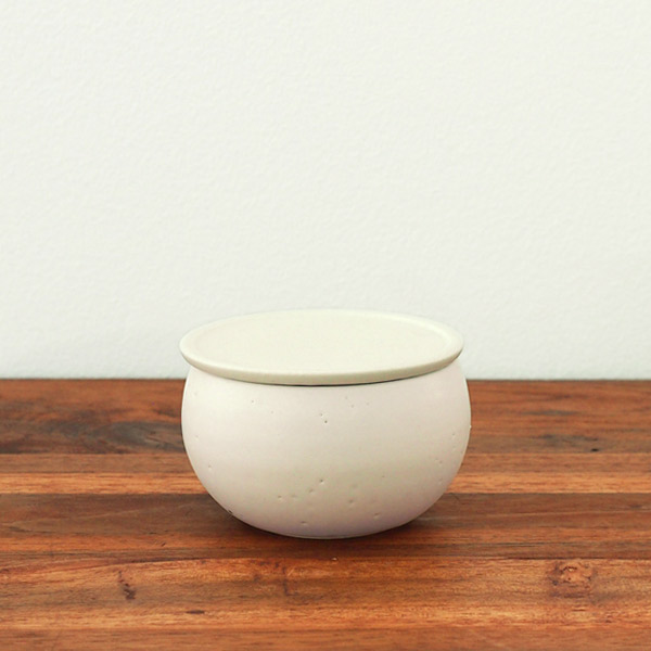 飯高幸作　フタック　蓋物　丸　S　ホワイト　/　kousha ceramic works