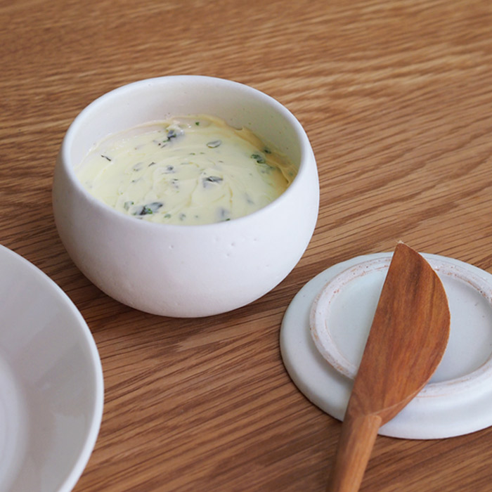 飯高幸作　フタック　蓋物　丸　S　ホワイト　/　kousha ceramic works