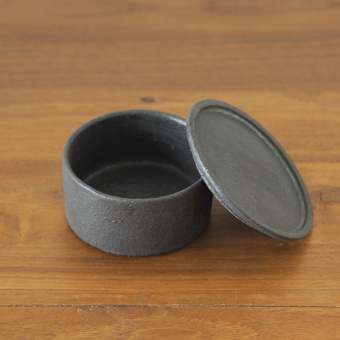 飯高幸作　蓋物　黒