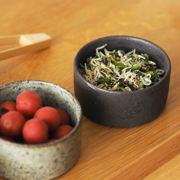 飯高幸作　蓋物　黒