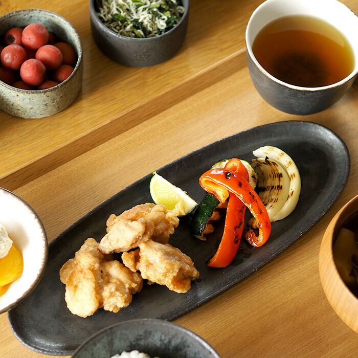 飯高幸作　オーバル皿　刷毛黒 　/　 kousha ceramic works