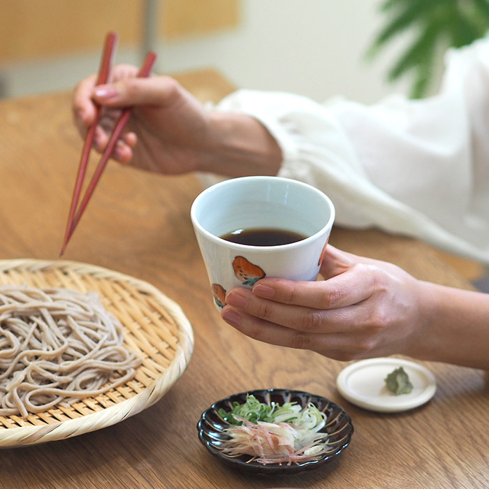 堀畑蘭　色絵いちご　蕎麦猪口