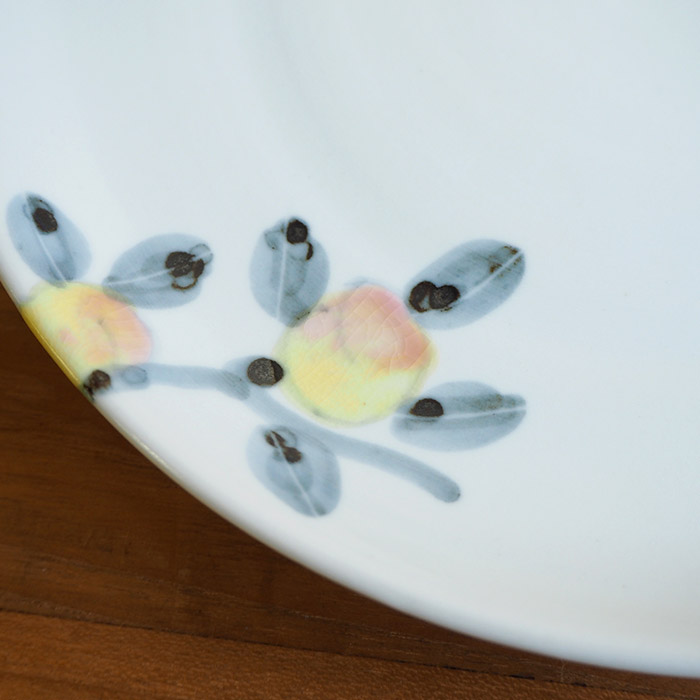 ★【生産終了アイテム】堀畑蘭　色絵桃の木　7寸皿