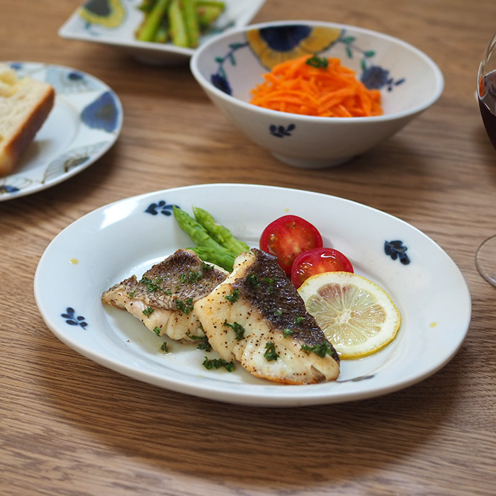 九谷青窯　高原真由美　色絵花冠　楕円皿