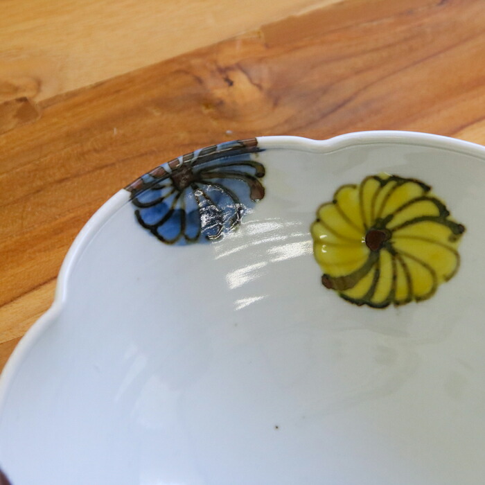 九谷青窯　横井佳乃　色絵八重花　7寸輪花鉢