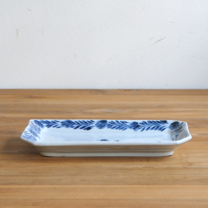 九谷青窯　横井佳乃　羽と鳥　隅切り長皿　※