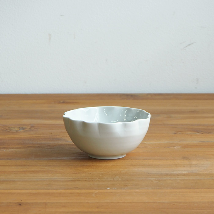 九谷青窯　横井佳乃　月見草　輪花小鉢