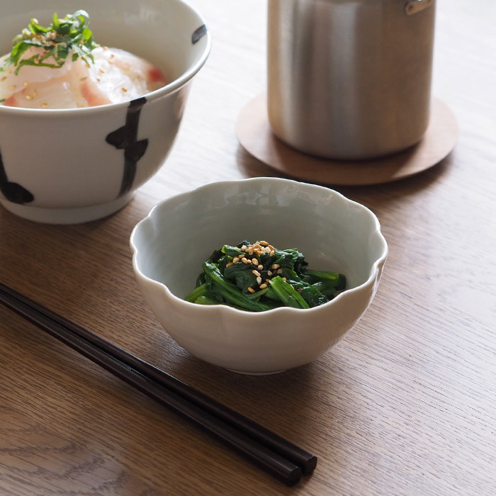 九谷青窯　横井佳乃　月見草　輪花小鉢