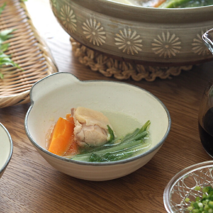 ココチ舎　とんすい　丸　粉引