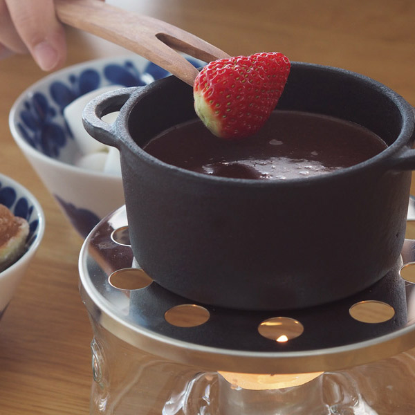 【取扱終了1208】【単品】ロッジ　エナメルミニココット　円型ブラック　/　LODGE　※