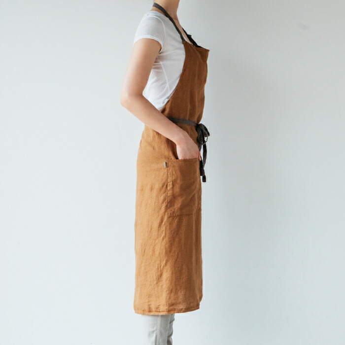 リーノ・エ・リーナ　フルエプロン　マノン　ブラウンオーカー　/　Lino　e　Lina　Manon