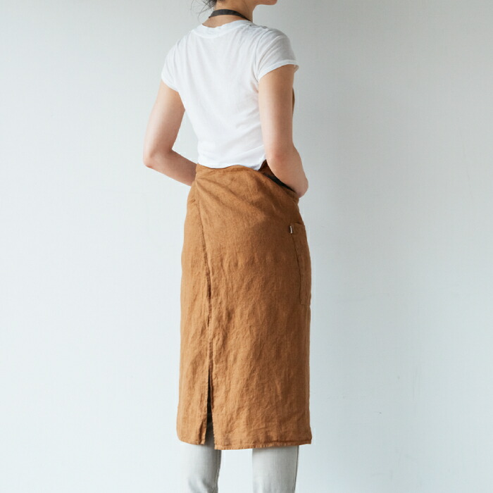 リーノ・エ・リーナ　フルエプロン　マノン　ブラウンオーカー　/　Lino　e　Lina　Manon