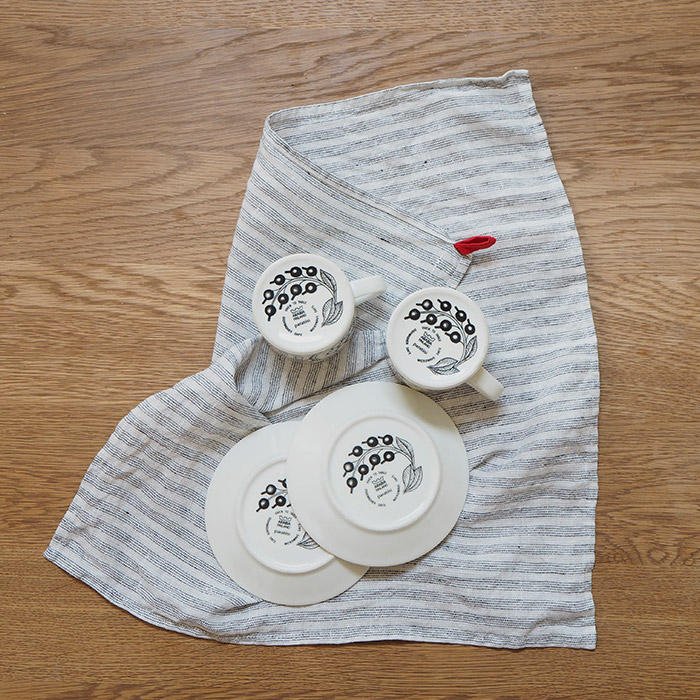 リーノ・エ・リーナ　キッチンクロス　マノン　ブランデール・レッド