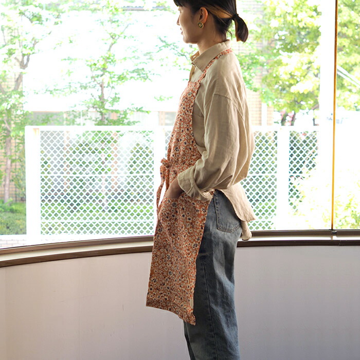 【プロキッチン別注】リネンテイルズ　デイリーエプロン　ブロッサム　/　LINEN　TALES　※