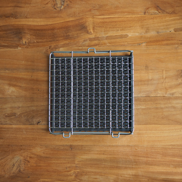 マンネン　食パン焼き　200x200mm　/　mannen　※