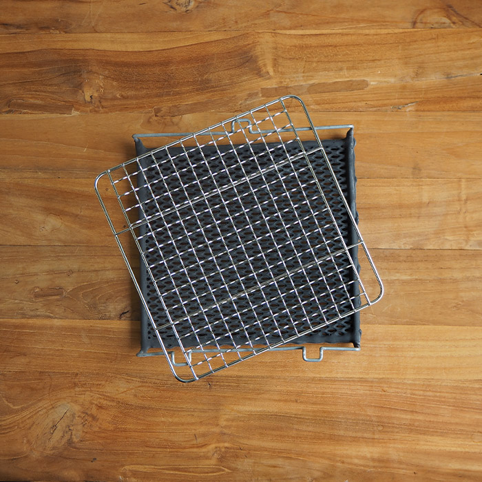 マンネン　食パン焼き　200x200mm　/　mannen　※