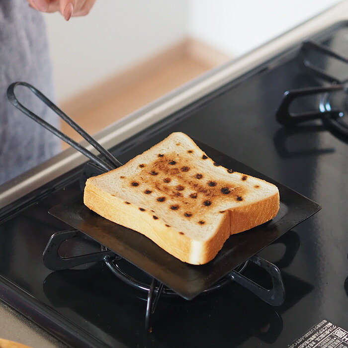 鉄のトーストパン　Ｍ　/　メタルアートファクトリー