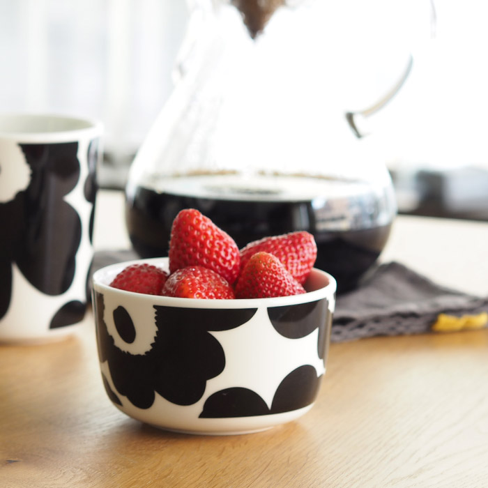 マリメッコ　ボウル　250ml　ウニッコ　ブラック×ホワイト　/　marimekko　Unikko