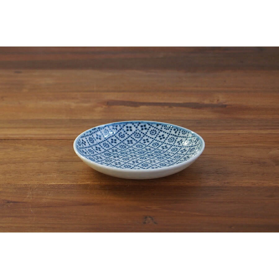 丸直製陶所　染付小皿　花格子　青
