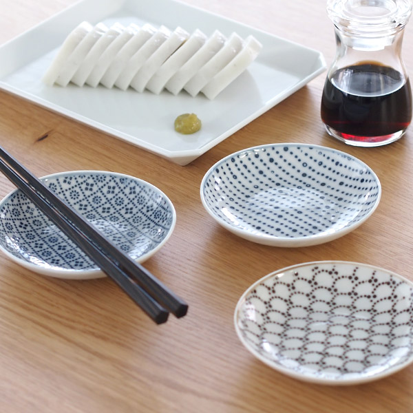 丸直製陶所　染付小皿　花格子　青