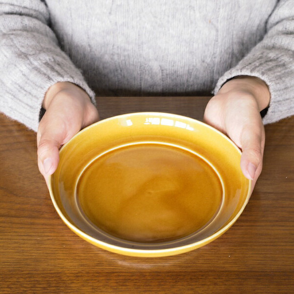 瑞々　まる皿6寸　うす飴