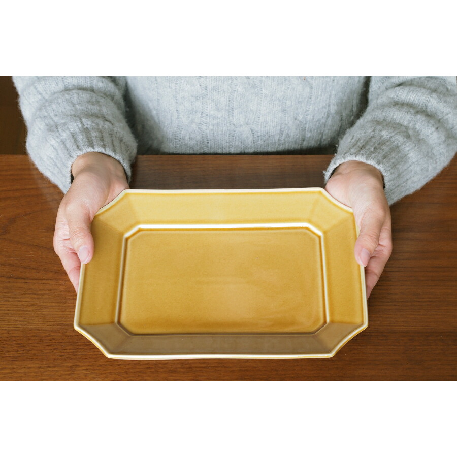 瑞々　すみきり角皿　うす飴