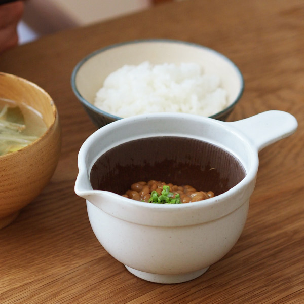 かもしか道具店　なっとうバチ　ふつう　白