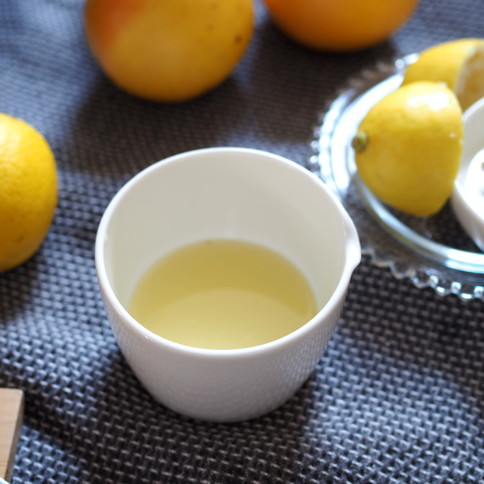 かもしか道具店　レモンのしぼり器　白