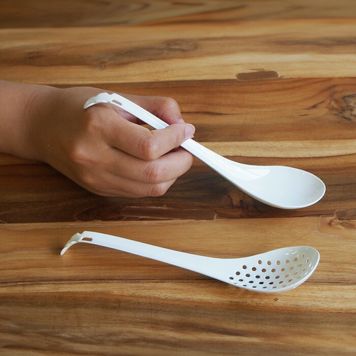 野田琺瑯　琺瑯穴あきレンゲスプーン