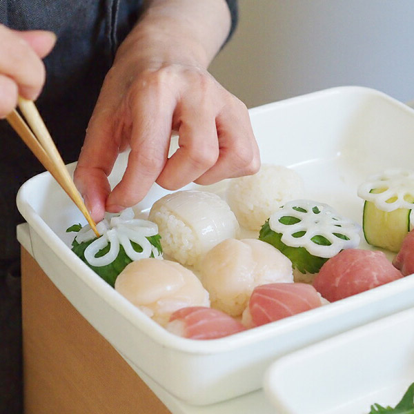 野田琺瑯　ホワイトシリーズ　レクタングル浅型　M