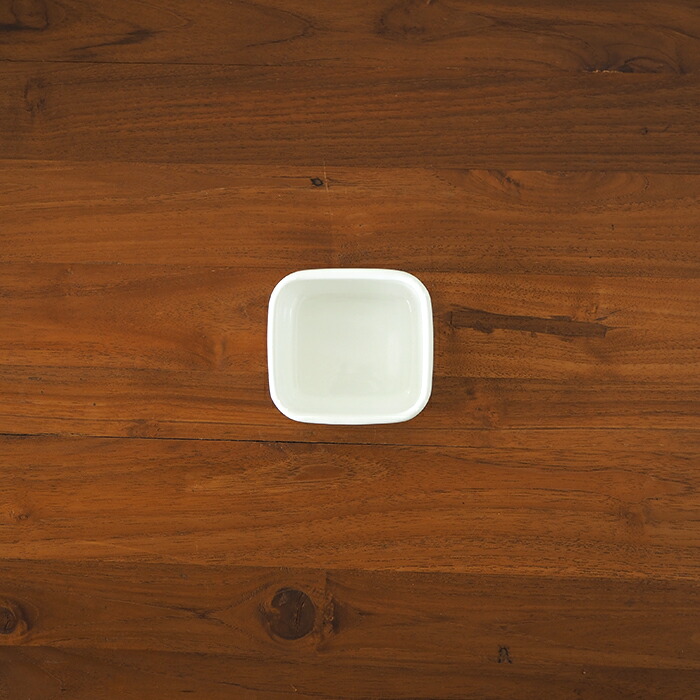 野田琺瑯　ホワイトシリーズ　スクウェア　密閉蓋付　S