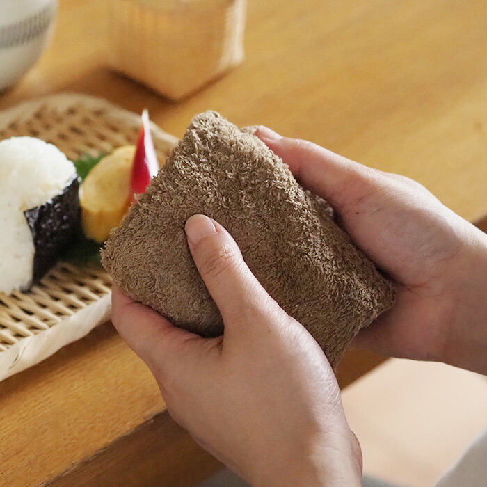 洗濯脱水するだけですぐ乾くおしぼりタオル　ブラウン