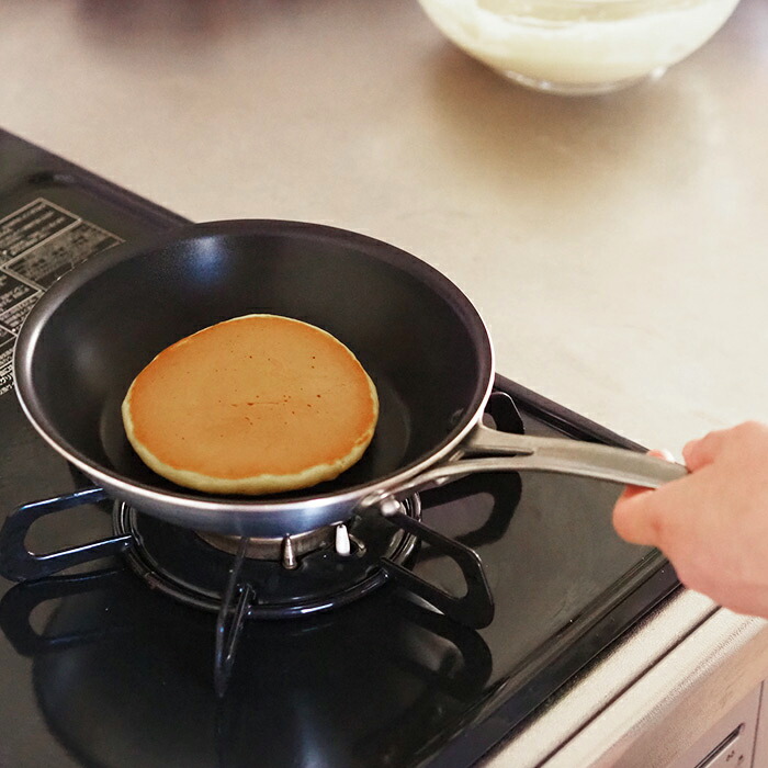 【4月より値上げ】中尾アルミ製作所　シルクフライパン　浅型（新ステンキャスト）　18cm