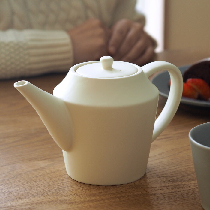 【取扱終了1224】■SAKUZAN　Sara　ポット　クリーム　茶こし付　※