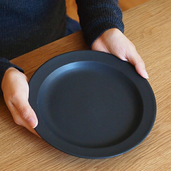 SAKUZAN　Sara　プレート　20cm　7”　ブラック