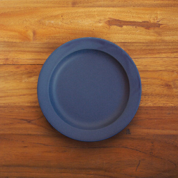 【プロキッチン別注】SAKUZAN　Sara　プレート　20cm　7”　ネイビーブルー