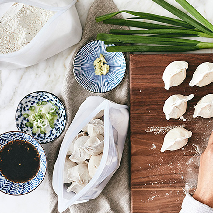 スタッシャー　シリコーンバッグ　スタンドアップ　ミディアム　クリア　/　stasher