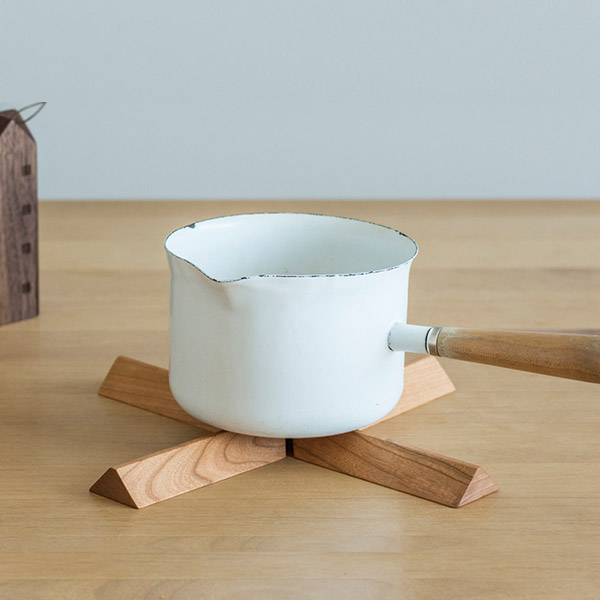 スナオラボ　なべしきハウス　チェリー　/　SUNAOLAB.