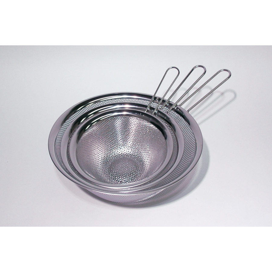 柳宗理　手付きパンチングストレーナー　23cm　/　Sori　Yanagi