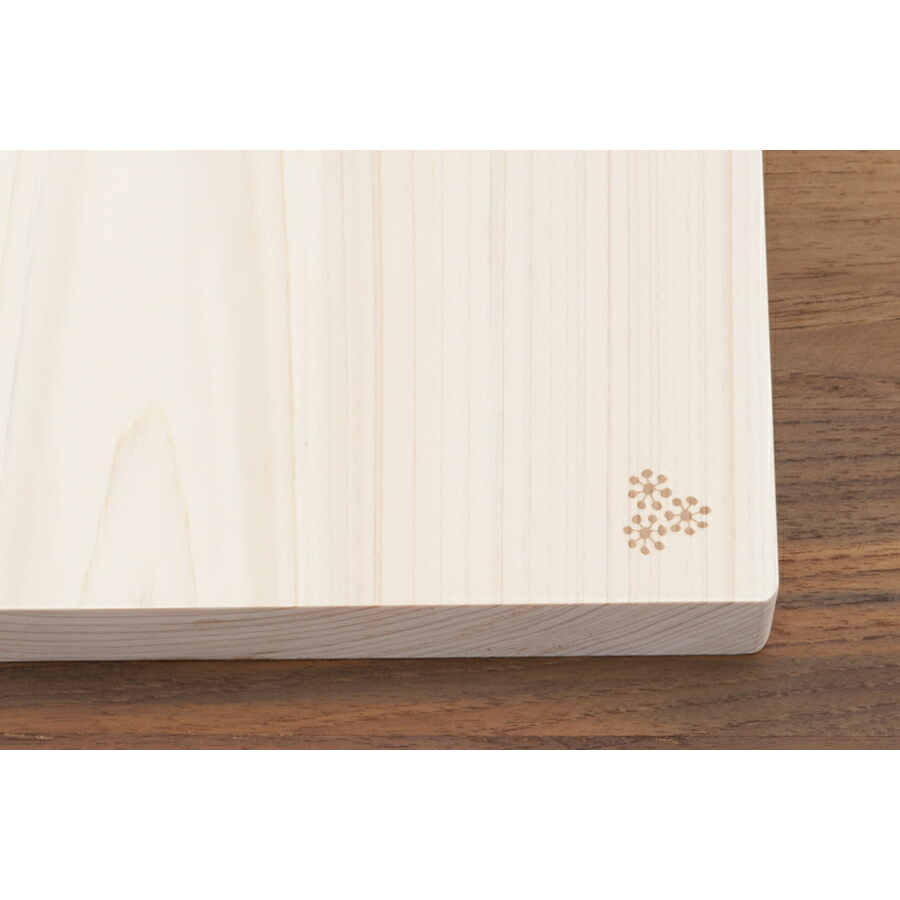 【4月より値上げ】土佐龍　四万十ひのき　一枚板まな板　24×24　オリジナル焼印　/　TOSARYU