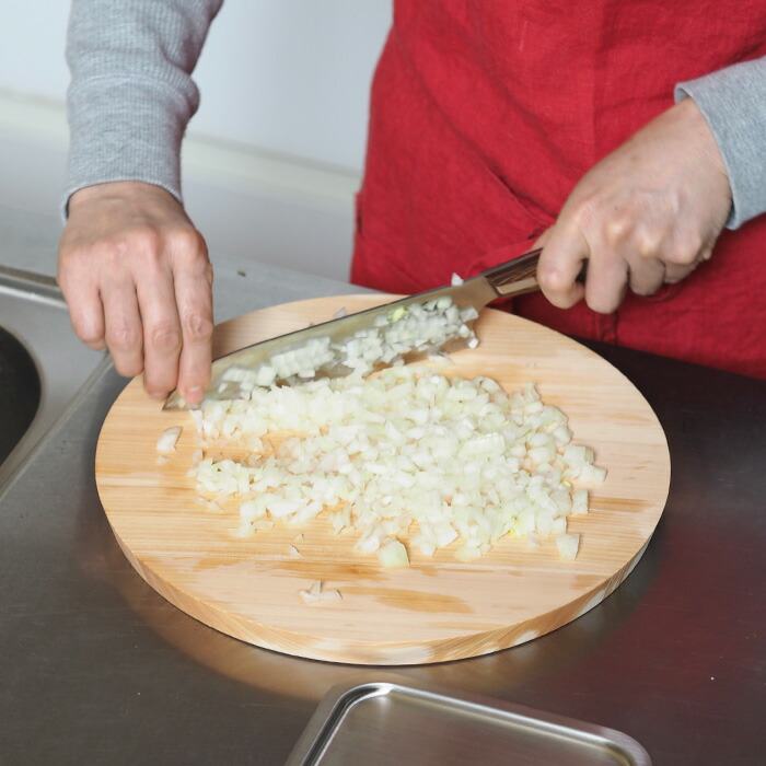 【4月より値上げ】【プロキッチンオリジナル】四万十ひのき　まるいまな板　30cm（2cm厚）　/　PROKITCHEN